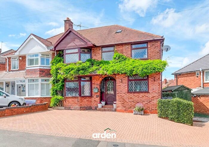 4 Bedroom Semi-Detached House For Sale In Loynells Road, Rednal, B45