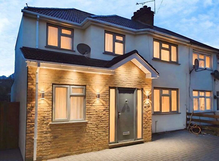 4 Bedroom Semi-Detached House For Sale In Sefton Avenue, Harrow, HA3