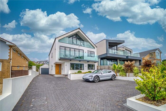 4 Bedroom Detached House For Sale In Whitecliff Road, Poole, BH14
