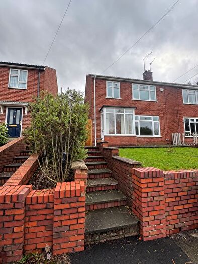 3 Bedroom Semi Detached House To Rent In Pleasant View, Dudley, DY3