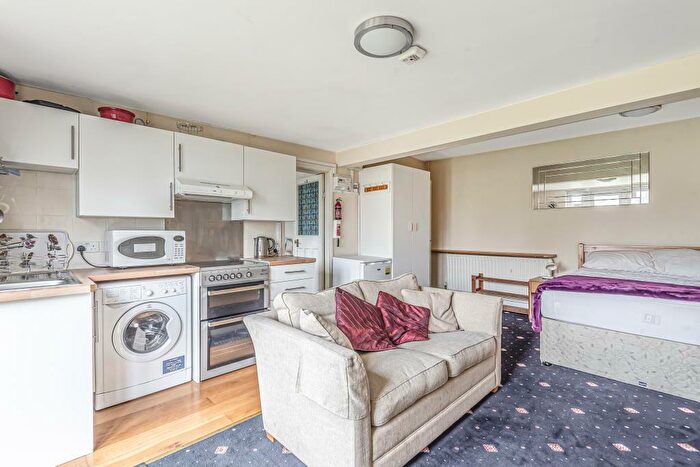 Maisonette To Rent In Summertown, North Oxford, OX2