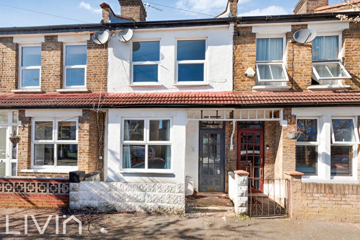 3 Bedroom Terraced House For Sale In Dominion Road, Croydon, CR0