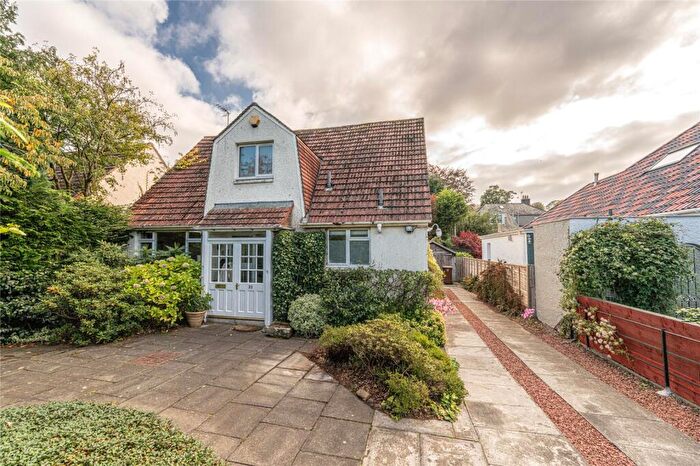 4 Bedroom Detached House For Sale In South Barnton Avenue, Edinburgh, EH4