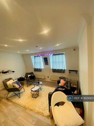 1 Bedroom Flat To Rent In West Street, Brighton, BN1