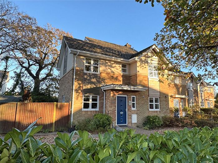 4 Bedroom Detached House For Sale In Station Road, New Milton, Hampshire, BH25
