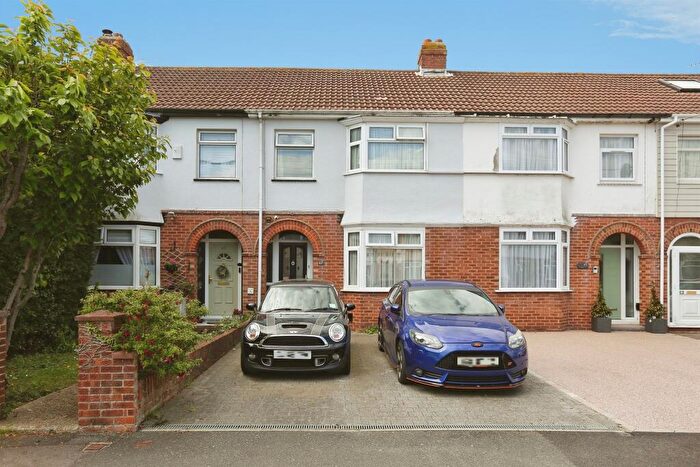 3 Bedroom Terraced House For Sale In Worthing Avenue, Gosport, PO12