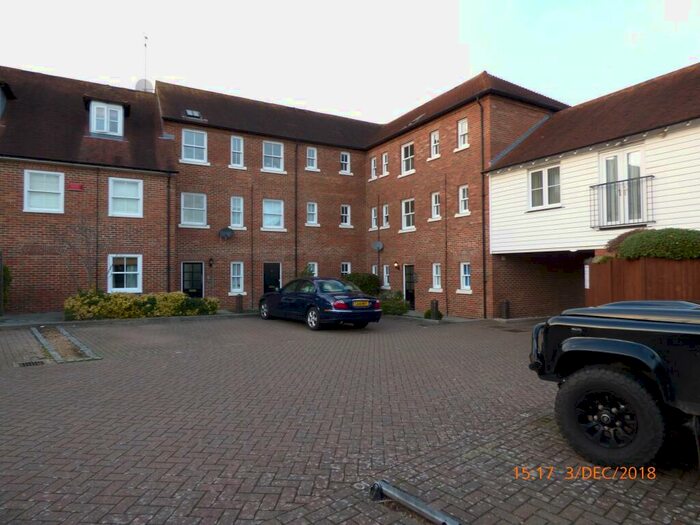 2 Bedroom Flat To Rent In The Spires, Canterbury, CT2