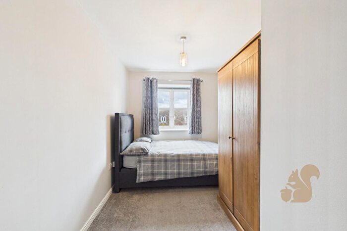 2 Bedroom Flat For Sale In Circular Road South, Colchester, CO2