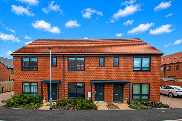 3 Bedroom Semi-Detached House To Rent In Month Rent Free - Union View, DA2