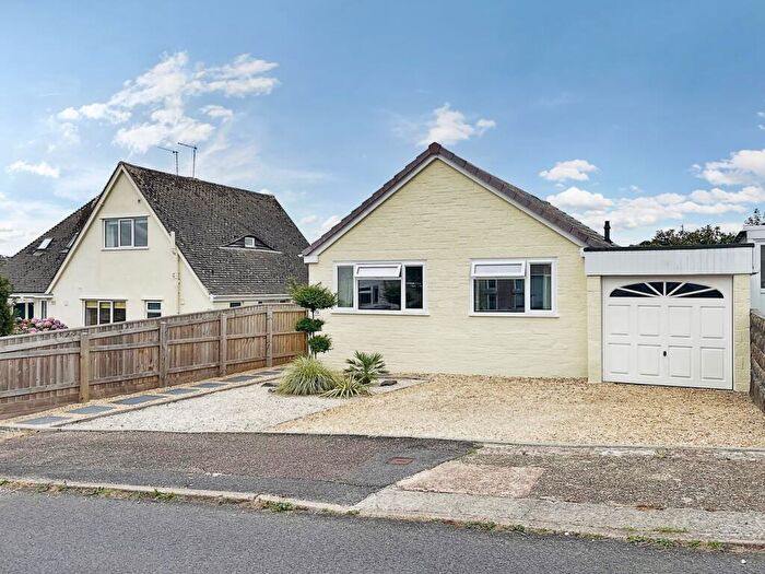 2 Bedroom Detached Bungalow For Sale In Wychall Park, Seaton, Devon, EX12