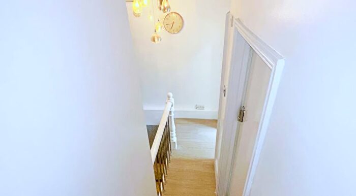 5 Bedroom Semi-Detached House To Rent In Charlotte Road, Sheffield, S1