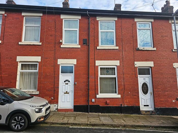 3 Bedroom Terraced House To Rent In Rosehill Street, Heywood, OL10