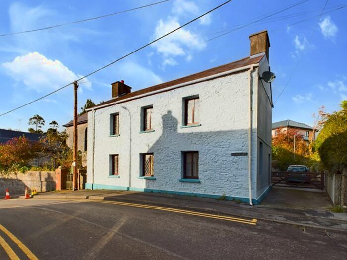 4 Bedroom Detached House For Sale In Llandyfaelog, Kidwelly, SA17