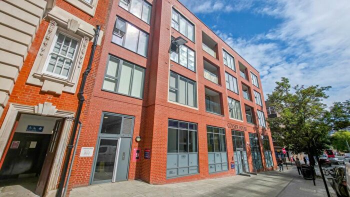 2 Bedroom Apartment For Sale In Polytechnic Street, Woolwich, London, SE18