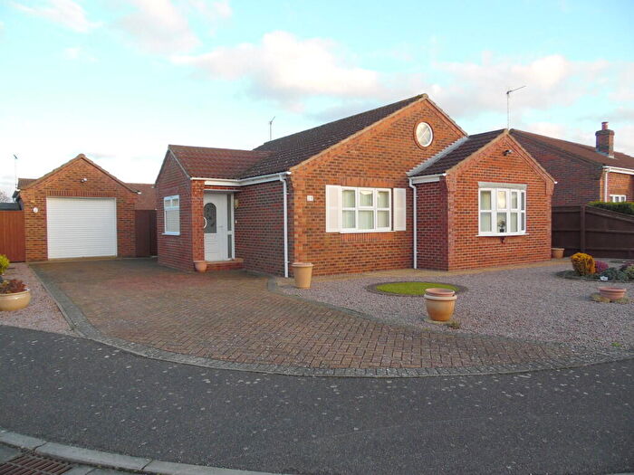 2 Bedroom Detached Bungalow For Sale In Colsuan Gardens, Long Sutton, PE12