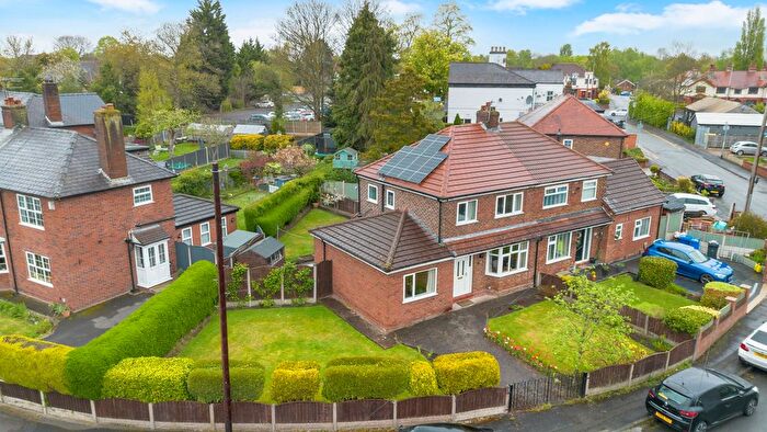 4 Bedroom Semi-Detached House For Sale In Highfield Avenue, Great Sankey, WA5