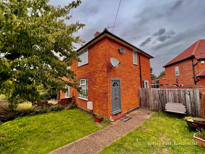 2 Bedroom End Of Terrace House To Rent In Lile Crescent, London, W7