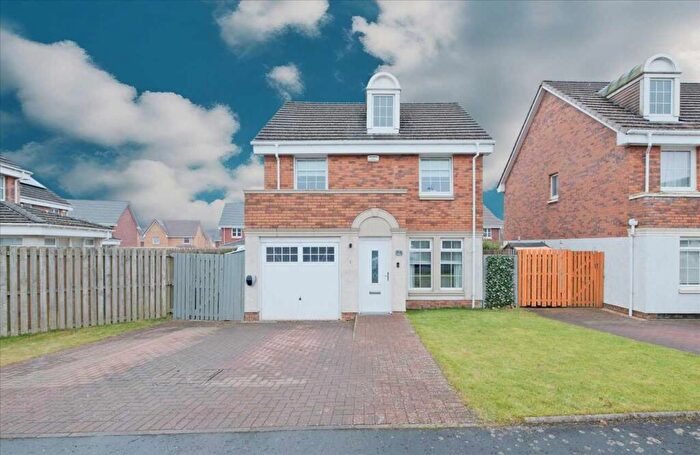 3 Bedroom Detached House For Sale In Salvador Avenue, Netherburn, ML9