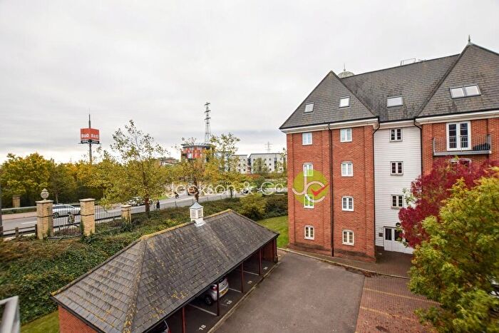 2 Bedroom Apartment For Sale In Quayside Drive, Colchester, CO2