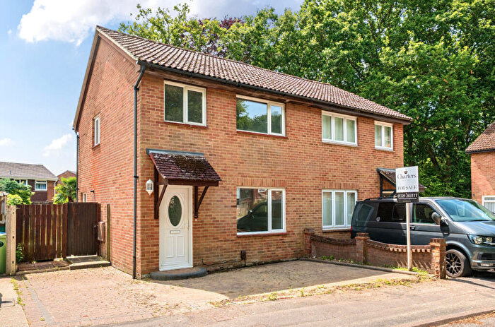 3 Bedroom Semi-Detached House For Sale In The Glade, Fareham, Hampshire, PO15