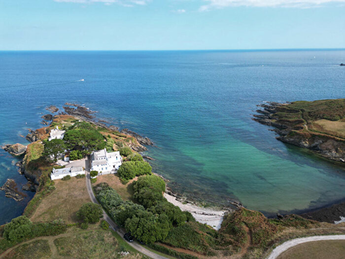 5 Bedroom Detached House For Sale In Chapel Point, Portmellon, Mevagissey, Cornwall, PL26