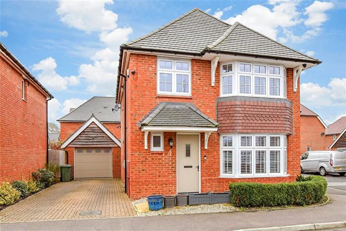4 Bedroom Detached House For Sale In Great Threads, Staplehurst, Kent, TN12