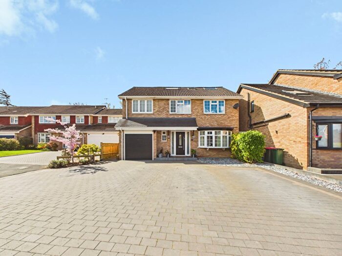5 Bedroom Detached House For Sale In St. Hughs Close, Crawley, West Sussex, RH10