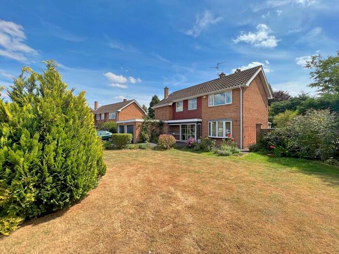 4 Bedroom Detached House For Sale In Dimmock Close, Harlaxton, NG32