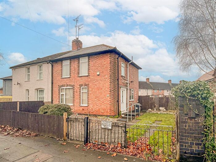 3 Bedroom Semi Detached House For Sale In Folville Rise, Leicester, LE3