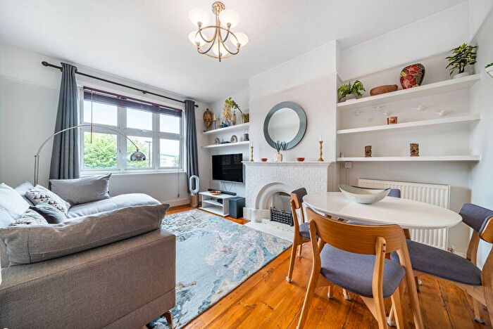 2 Bedroom Flat To Rent In Ealing Park Mansions, Ealing, London, W5