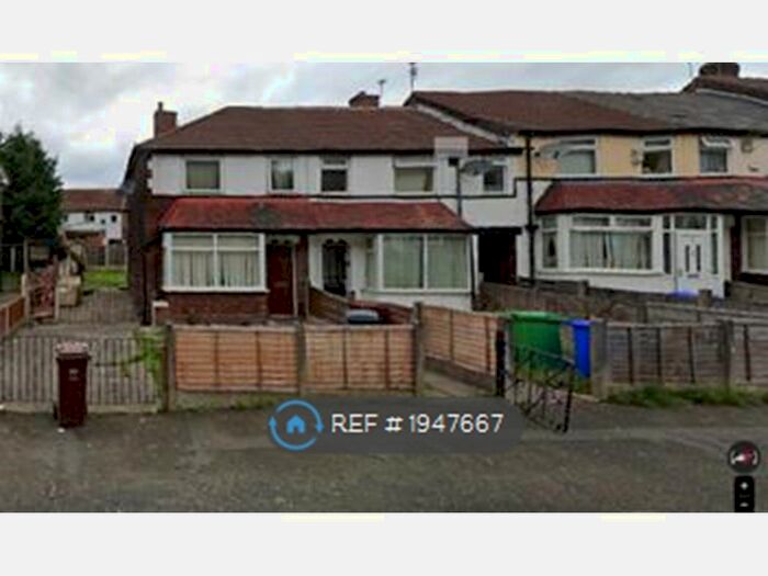 2 Bedroom End Of Terrace House To Rent In Somerfield Road, Manchester, M9