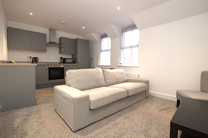 2 Bedroom Flat To Rent In Zetland Road, Loftus, Saltburn-By-The-Sea, TS13