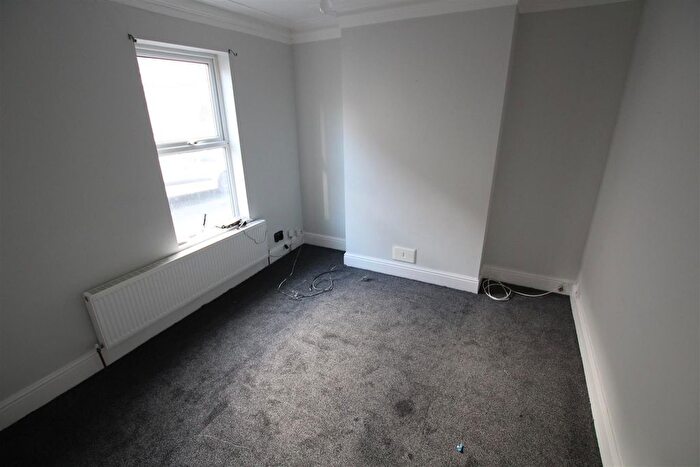 3 Bedroom Terraced House To Rent In Railway Crescent, Withernsea, HU19