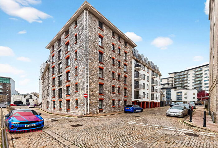 2 Bedroom Flat For Sale In Hawkers Avenue, Plymouth, PL4