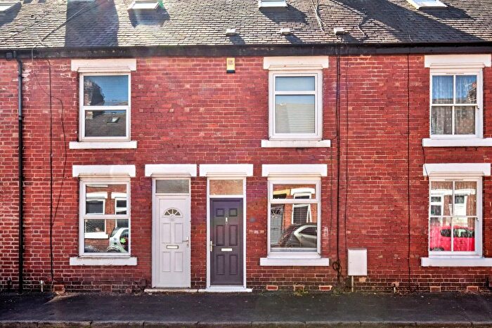 3 Bedroom Terraced House For Sale In South Beech Avenue, Harrogate, HG2