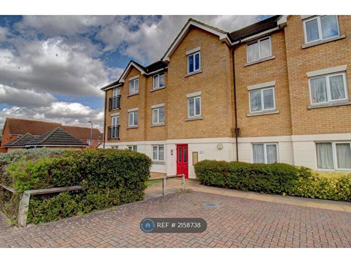 2 Bedroom Flat To Rent In Grenville Road, Chafford Hundred, Grays, RM16