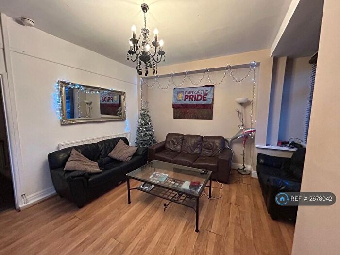 5 Bedroom Terraced House To Rent In Whitby Road, Manchester, M14