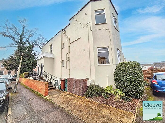 2 Bedroom Flat To Rent In Carlton Street, Cheltenham, GL52