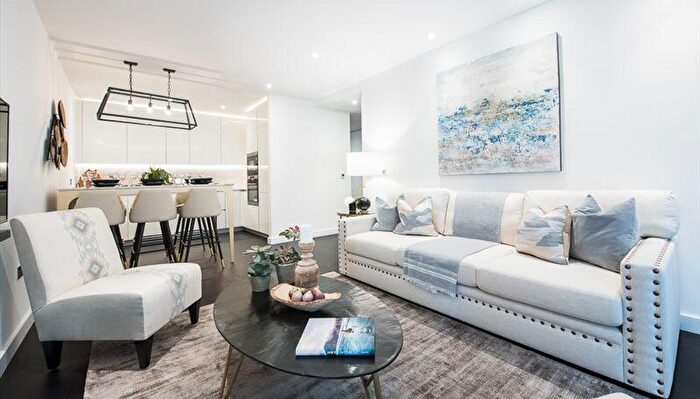 2 Bedroom Apartment To Rent In Charles Clowes Walk, Nine Elms, London, SW11