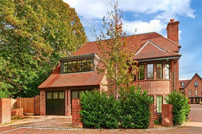 5 Bedroom Detached House To Rent In Chandos Way, Golders Green/Hampstead Garden Suburb, NW11