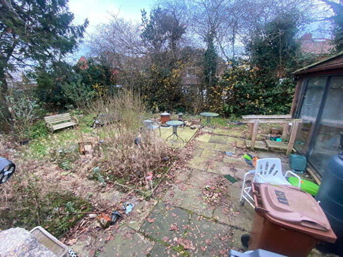 2 Bedroom Semi-Detached Bungalow For Sale In Conway Grove, Chadderton, OL9