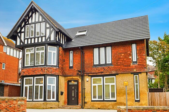 7 Bedroom Detached House For Sale In Park Avenue, Dover, Kent, CT16