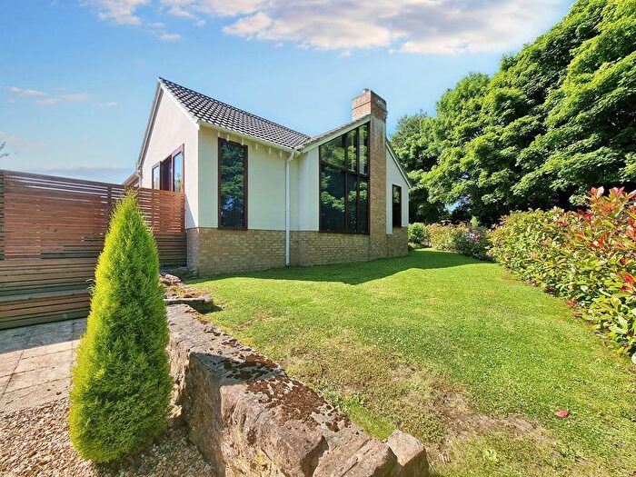 3 Bedroom Bungalow For Sale In Antonine Walk, Heddon-On-The-Wall, Newcastle Upon Tyne, NE15