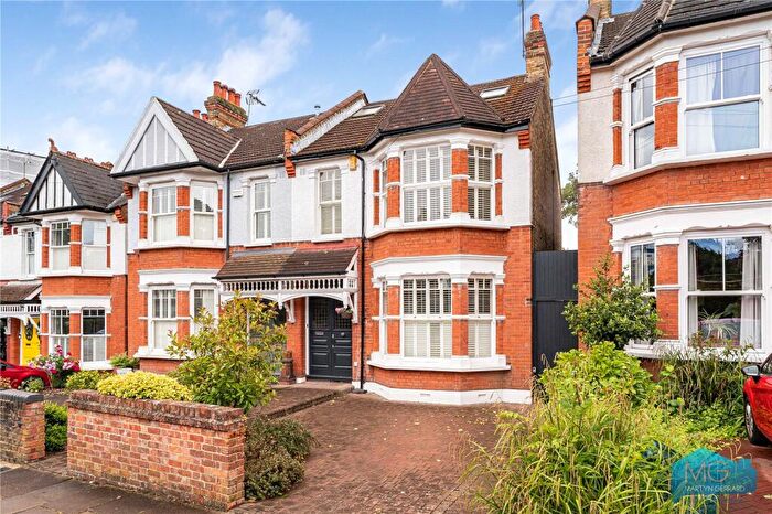4 Bedroom Semi Detached House For Sale In Radcliffe Road, London, N21