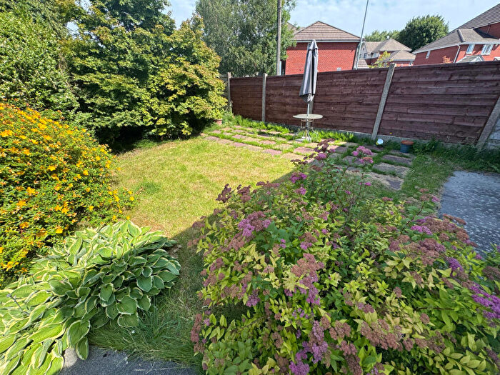 3 Bedroom Semi-Detached House To Rent In Queens Road, Ashton-under-Lyne, OL6