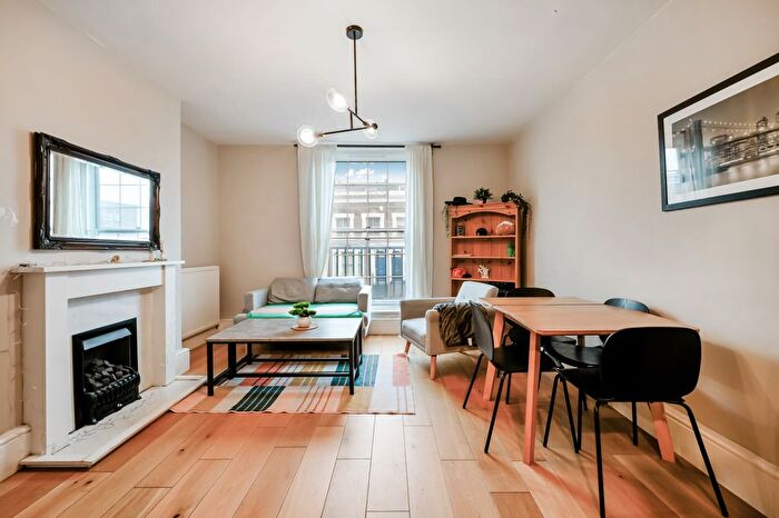 3 Bedroom Flat For Sale In Broxholme House, Fulham, SW6
