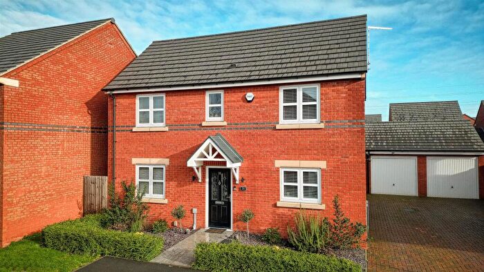 3 Bedroom Detached House For Sale In Long Wood Close, Loscoe, Heanor, DE75