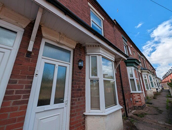 3 Bedroom Terraced House To Rent In Falcon View Off Hudsons Drive, Cotteridge, Birmingham, B30