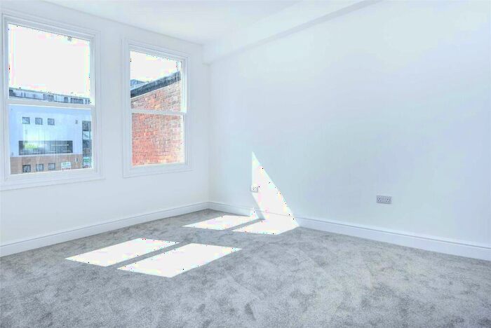2 Bedroom Apartment To Rent In Faringdon House, Faringdon Road, Swindon, Wiltshire, SN1