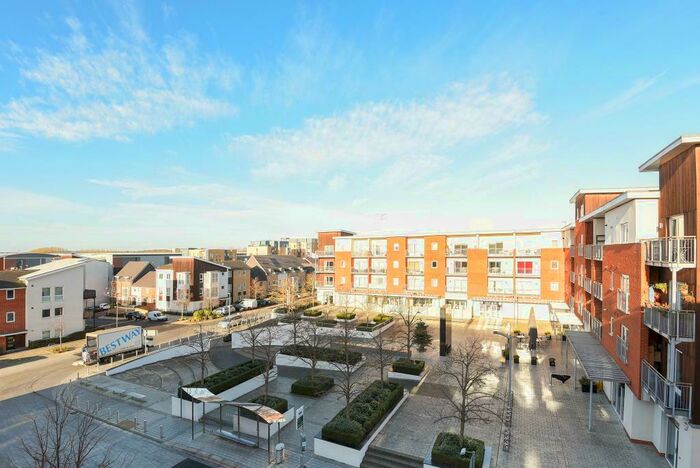 2 Bedroom Apartment To Rent In Havergate Way, Reading, RG2
